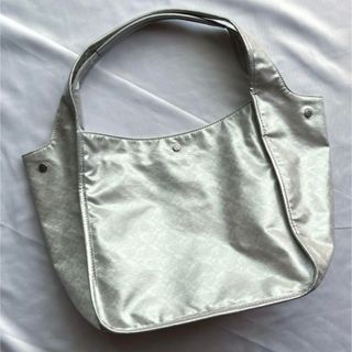 ペレボルサ(PELLE BORSA)のPELLE BORSA ペレボルサ アライブ 雨の日防水 シルバー トートバッグ(トートバッグ)