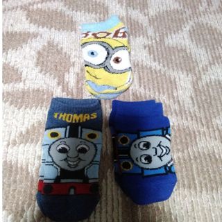 THOMAS - 子供用   トーマス＆ミニオン  くつ下  16～18cm  3足