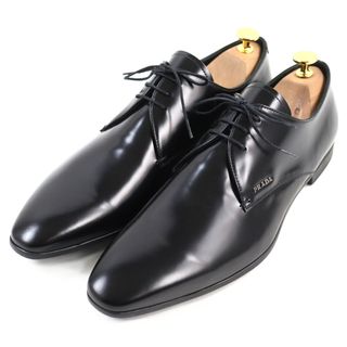 プラダ(PRADA)の【ドンドン見直し】極美品○PRADA プラダ 2E 2701 ロゴ金具付き プレーントゥ レースアップ ドレスシューズ/レザーシューズ ブラック 9 箱・保存袋付き イタリア製 メンズ(その他)