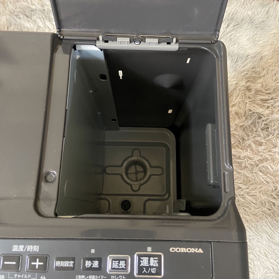 コロナ 石油ファンヒーター FH-VX3620BY 2020年製 黒 コロナ 石油ファンヒーター FH-VX3620BY 2020年製 黒