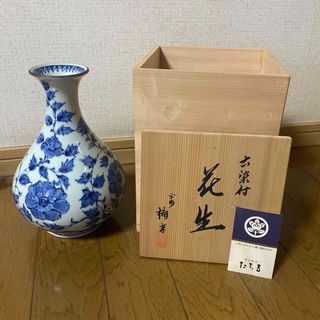 タチキチ(たち吉)の【未使用】たち吉 花瓶 　橘吉　六染付 花生 楠吉 花瓶 花器 木箱入り(花瓶)