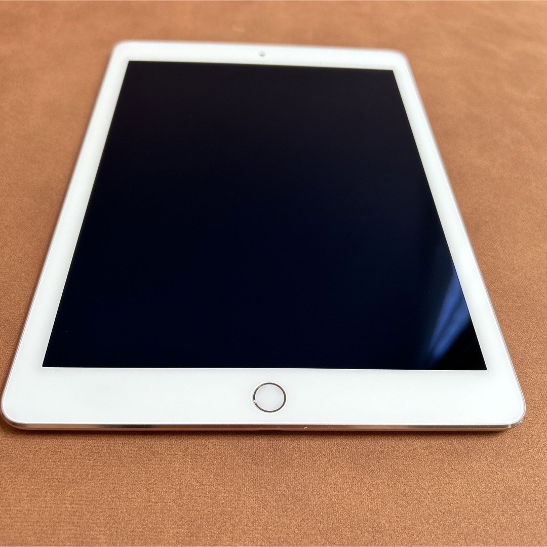 6912 電池最良好 iPad Air2 第2世代 16GB au 6912 電池最良好 iPad Air2 第2世代 16GB au