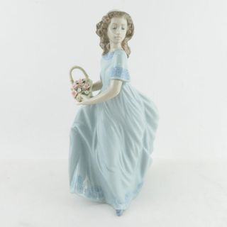 難有 LLADRO リヤドロ 6130 春のお庭に帰って フィギュリン 女性 花 置物 陶器人形 西洋オブジェ SU6604J (置物)