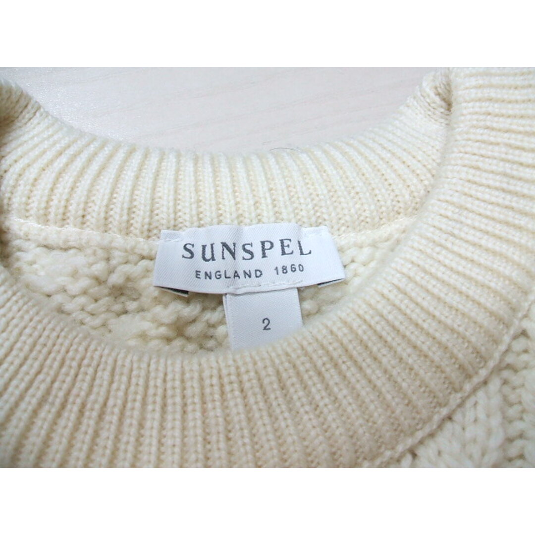 【はこぽす対応商品】 SUNSPEL - SUNSPEL ケーブルニット アシンメトリー ニット オフ トップス