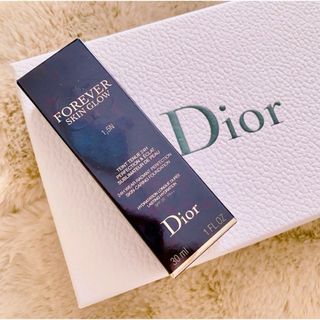 Dior - 新品　Dior ディオール スキンフォーエヴァーフルイドグロウ　ファンデーション