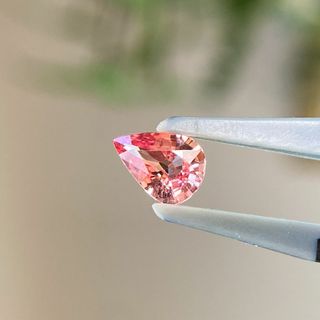 非加熱パパラチャサファイア ルース　0.597ct 　 (中宝研鑑別書)(リング(指輪))