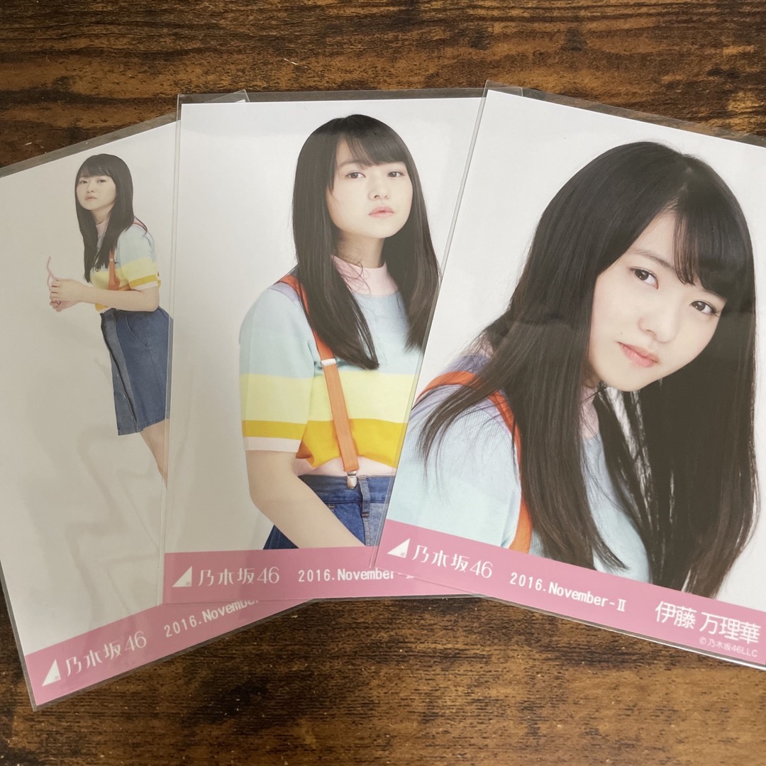 乃木坂46(ノギザカフォーティーシックス)の乃木坂46 伊藤万理華 サスペンダー 生写真 コンプ エンタメ/ホビーのタレントグッズ(アイドルグッズ)の商品写真