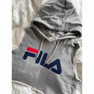 ジェイダ(GYDA)のFILA  スウエット生地ノースリーブパーカー(パーカー)