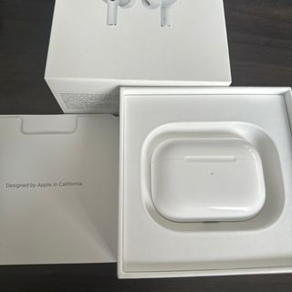 アップル(Apple)のApple 【美品】AirPods Pro  充電ケースのみ (箱・コード付き)(ヘッドフォン/イヤフォン)