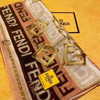 フェンディ(FENDI)の未使用　フェンディ   ハンカチスカーフ　(ハンカチ)