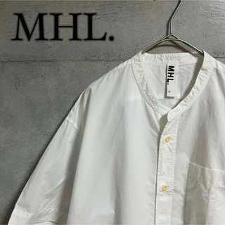 エムエイチエル(MHL.)の【美品】MHL. マーガレットハウエル　ノーカラー　半袖　シャツ　白　シンプル(シャツ)