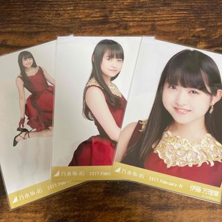 ノギザカフォーティーシックス(乃木坂46)の乃木坂46 伊藤万理華 紅白衣装 生写真 コンプ(アイドルグッズ)