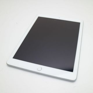 アップル(Apple)のSIMフリー iPad 第5世代 32GB シルバー  M777(タブレット)