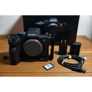 付属品多数！SONY α7 IV ILCE-7M4(コンパクトデジタルカメラ)