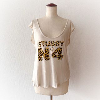 ステューシー(STUSSY)の美品　ステューシー　ロゴタンクトップ　ヨガ　ノースリーブ　Sサイズ(Tシャツ(半袖/袖なし))