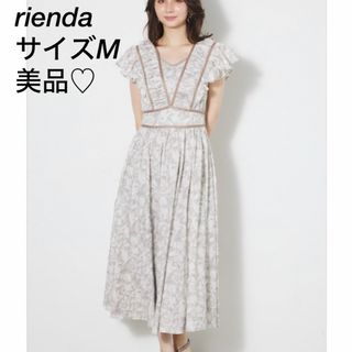 rienda - 【美品】rienda トリミングテープギャザーフレアワンピース　Mサイズ