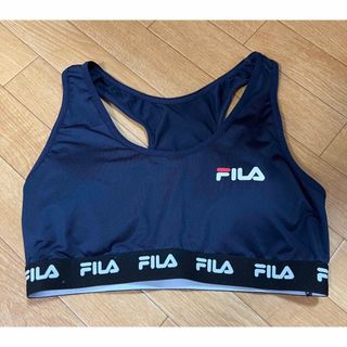 FILA タンクトップ　トップス　カットソー　ヨガ　スポーツ(タンクトップ)