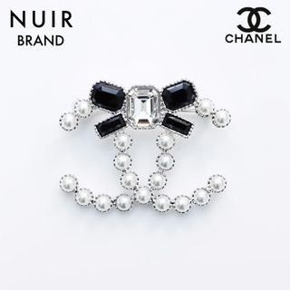 シャネル(CHANEL)のシャネル CHANEL 23K ココマーク ラインストーン　パール リボン ブローチ(ブローチ/コサージュ)