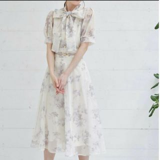 トッコクローゼット(TOCCO closet)のtocco 花柄メッシュセット(ロングスカート)