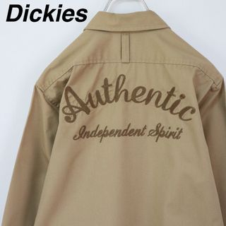 ディッキーズ(Dickies)の【春カラー】ディッキーズ／ワークシャツ　バックロゴ　アーチロゴ　Mサイズ　カーキ(シャツ)