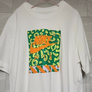 ナイキ(NIKE)のNIKE　Tシャツ　　　L(Tシャツ/カットソー(半袖/袖なし))