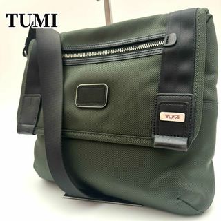 トゥミ(TUMI)の美品 トゥミ Alpha Bravo ショルダーバッグ サコッシュ カーキ(ショルダーバッグ)