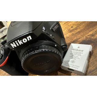 Nikon  DXフォーマットデジタル一眼レフカメラ D5600