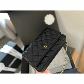 シャネル(CHANEL)の極上品♡CHANEL シャネル ♡チェーンショルダーバック♡可愛い(ロングワンピース/マキシワンピース)