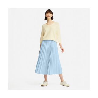 ユニクロ(UNIQLO)のUNIQLO ユニクロ　プリーツロングスカート　プリーツスカート　ロングスカート(ロングスカート)