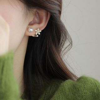 【残りわずか】 ピアス 花 パール 高見え キラキラ 白 2way インポート(ピアス)