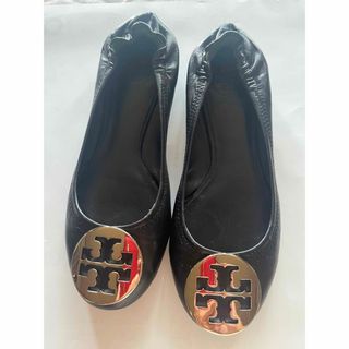 Tory Burch(バレエシューズ ・ シルバー/銀色系)のフリマ Tory Burch(バレエシューズ ・ シルバー/銀色系)のフリマ