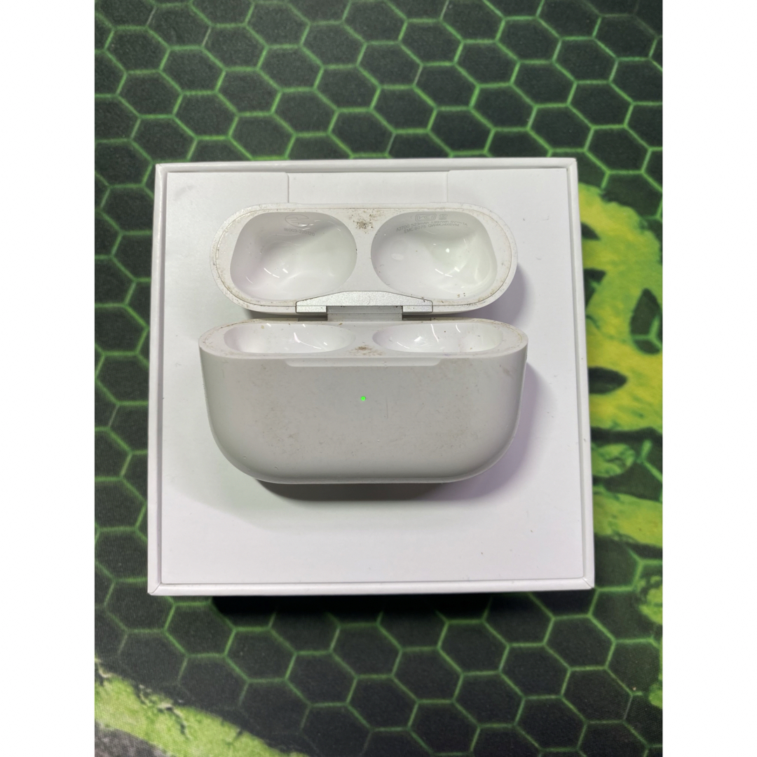 Apple - Apple AirPods Pro 第2世代 充電ケースlightning充電の Apple - Apple AirPods Pro 第2世代 充電ケースlightning充電の