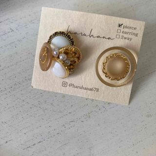 ＊ボタンアシンメトリーピアス＊(ピアス)