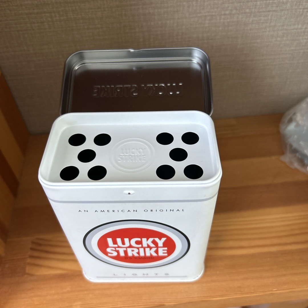ラッキーストライク 缶 灰皿の通販 by torachan's shop|ラクマ ラッキーストライク 缶 灰皿の通販 by torachan's shop|ラクマ