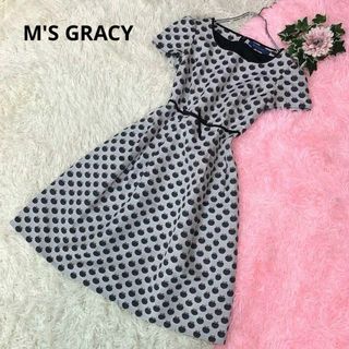 M'S GRACY - B267. エムズグレイシー：M【ワンピース】リンゴ総柄 半袖 リボン Aライン