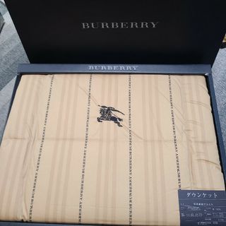 BURBERRY - 未使用　BURBERRY　バーバリー　羽毛　布団