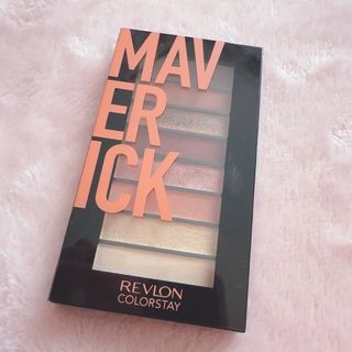 REVLON - ＊レブロン カラーステイ ルックス ブック パレット 930＊