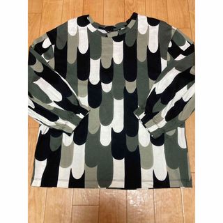 マリメッコ(marimekko)のレア柄‼︎【marimekko】マリメッコ／七分袖カットソー(カットソー(長袖/七分))