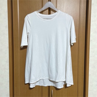 ユニクロ(UNIQLO)のＴシャツ　UNIQLO レディース　白色(Tシャツ(半袖/袖なし))