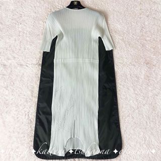 プリーツプリーズイッセイミヤケ(PLEATS PLEASE ISSEY MIYAKE)のプリーツプリーズ 変形デザイン ロングワンピース リボンモチーフ 白 4(ロングワンピース/マキシワンピース)