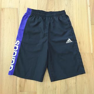 アディダス(adidas)の黒ー②　130　アディダス　ハーフパンツ　バスパン　半ズボン(パンツ/スパッツ)