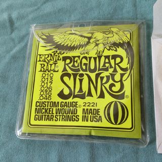 アーニーボール(ERNIE BALL)のERNIE BALL  REGULAR SLINKY(弦)