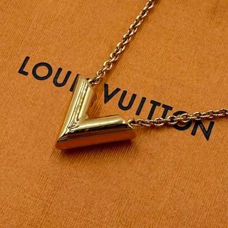 ルイヴィトン(LOUIS VUITTON)の極美品  ルイヴィトン コリエ エセンシャルV ネックレス 金 M61083(ネックレス)