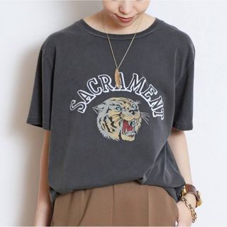 L'Appartement DEUXIEME CLASSE - REMI RELIEF レミレリーフ　SACRAMENT TIGER Tシャツ 