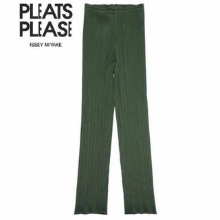 プリーツプリーズイッセイミヤケ(PLEATS PLEASE ISSEY MIYAKE)の美品★イッセイミヤケ プリーツプリーズ★ ストレートパンツ ダークグリーン(カジュアルパンツ)