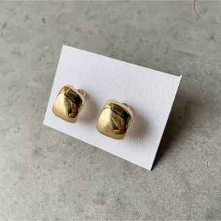 ゴールドフープ樹脂ピアス・ピアス・ノンホールピアス(ピアス)