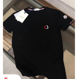 モンクレール(MONCLER)のMONCLERモンクレールの超人気半袖ですMONCLERtシャツは男女兼用です(その他)