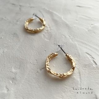 ゴールドフープ樹脂ピアス・ピアス(ピアス)