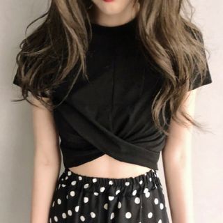 ショート丈　Lサイズ　レディース　かわいい　カットソー　シャツ　半袖　海外(Tシャツ(半袖/袖なし))