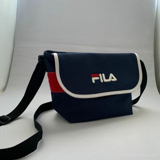 FILA - フィラFILAショルダーバッグ★紺×赤★内ポケット有ユニセックスカジュアル